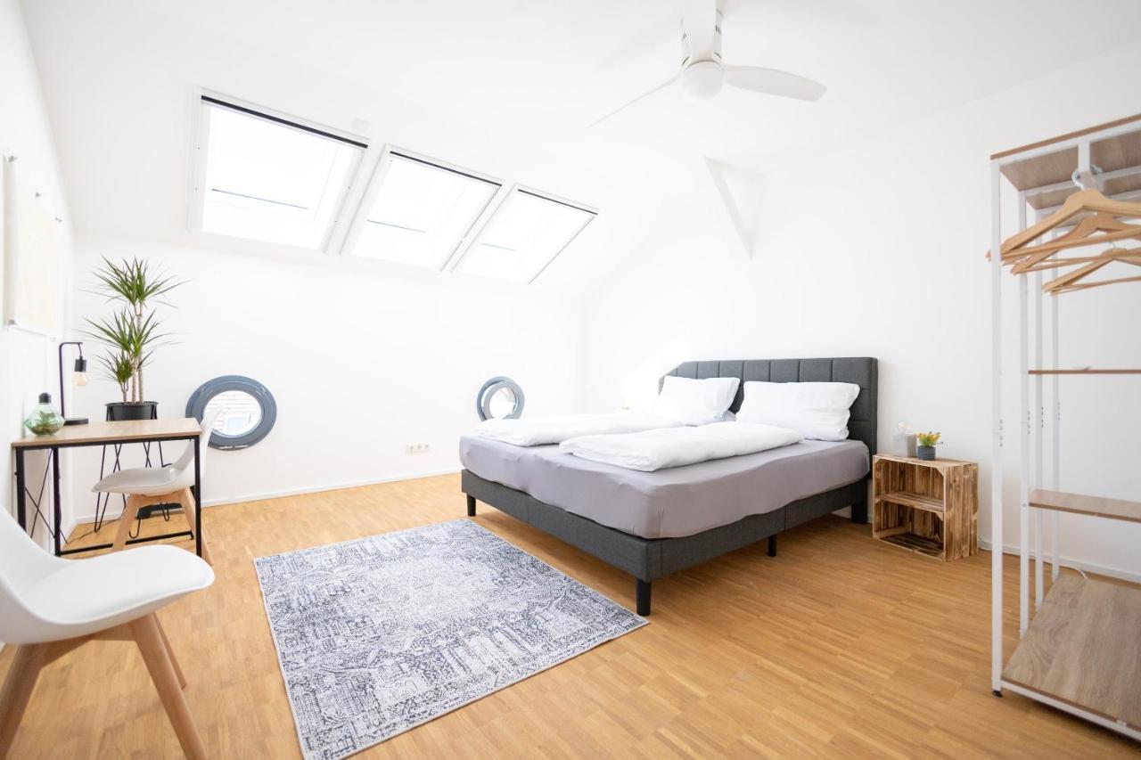Ko-Living - Captain'S Suite - Altstadt - Mit Kueche, Smart Tv & Balkon - 6P Halle  Exterior photo
